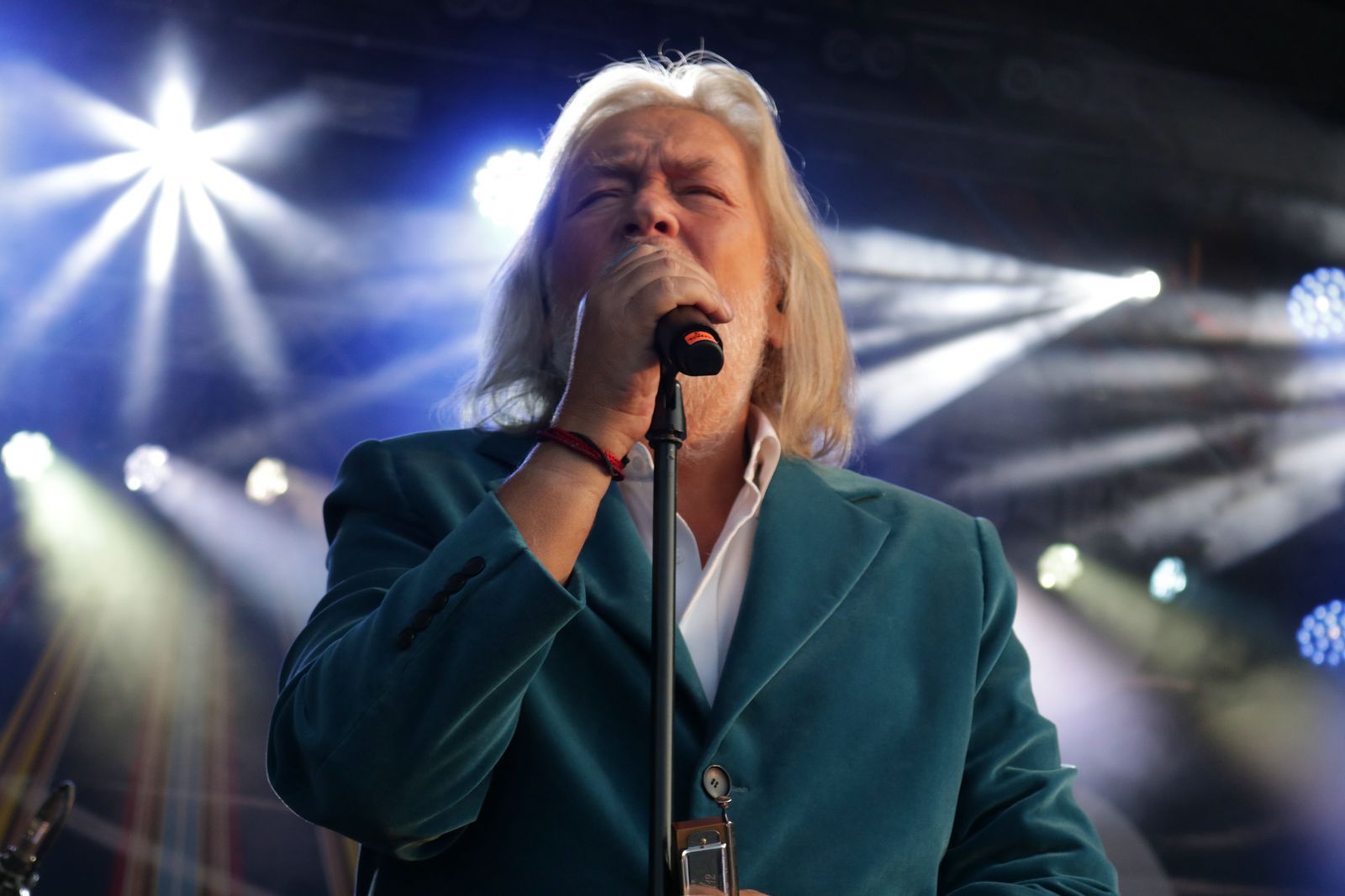 Mööda piiri